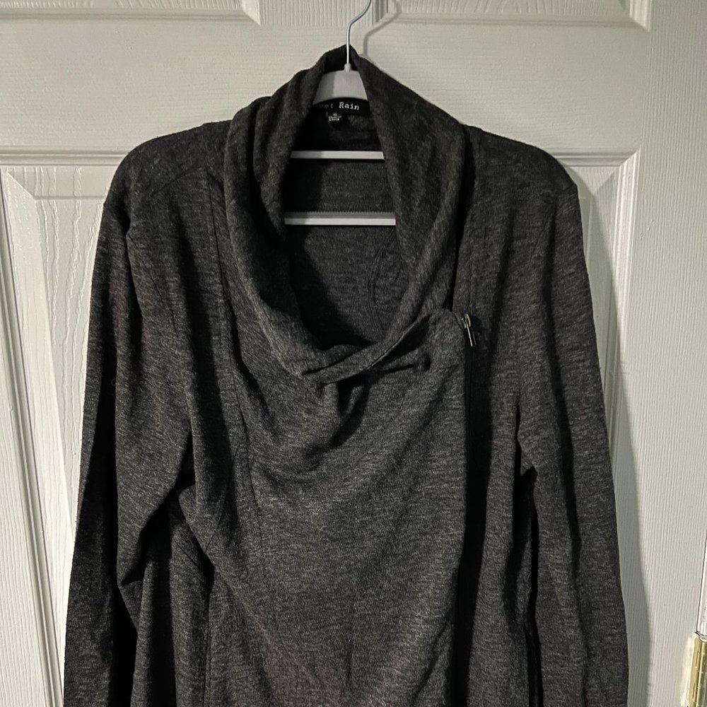 Sweet Rain Gray Travel Sweater/Wrap - Size XL
